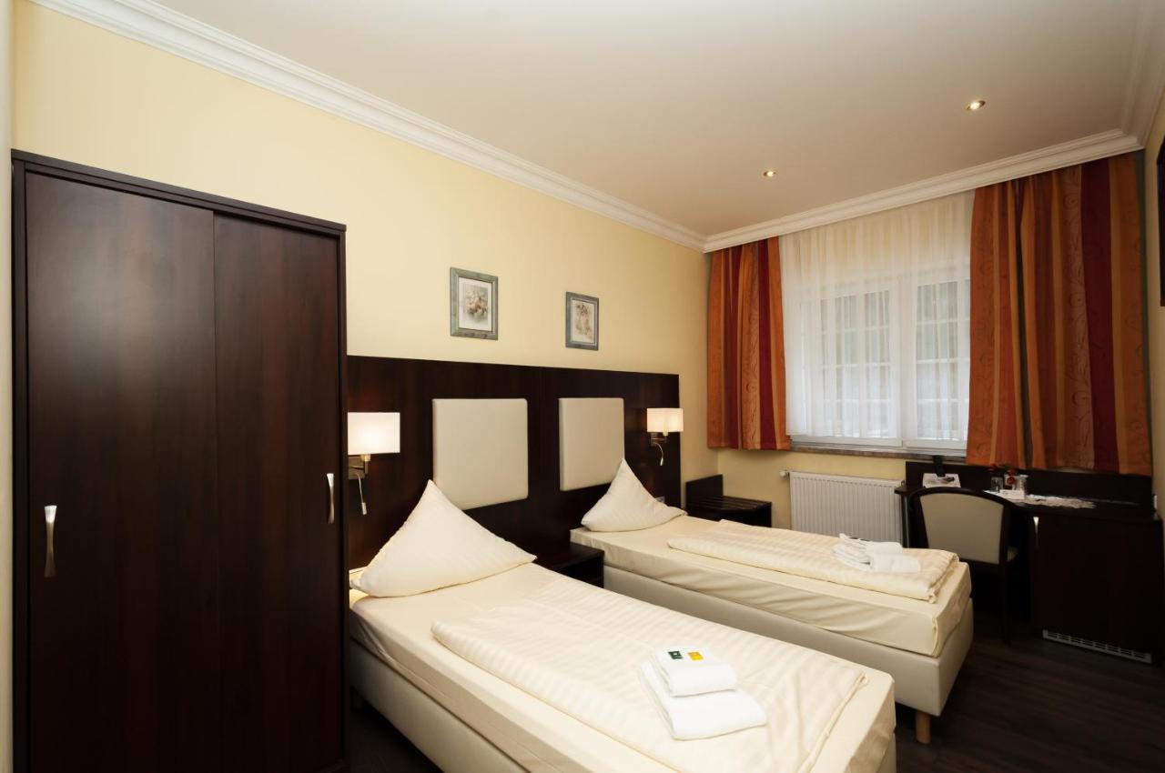 Hotel Gruene Tanne Hamburgo Exterior foto