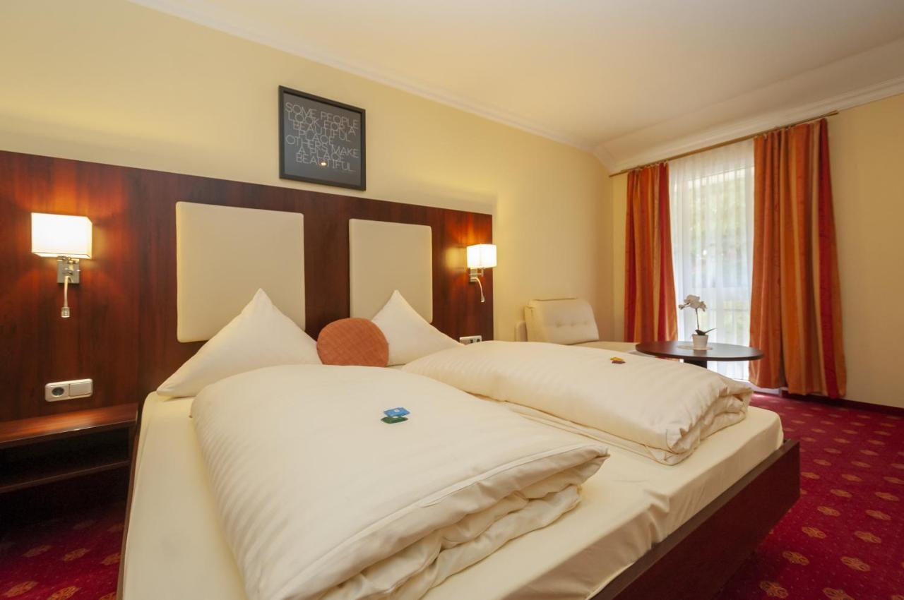 Hotel Gruene Tanne Hamburgo Exterior foto
