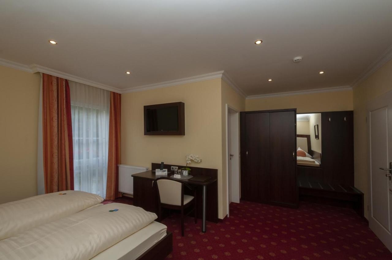 Hotel Gruene Tanne Hamburgo Exterior foto